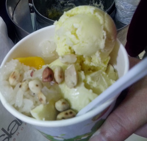 Ice cream nga mangga. 