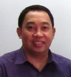 John Yohann Gepullano /Taga-Guimbal, Iloilo kag Principal II sang Camangahan Elem. School sa amo nga banwa. Sia ang Education Program Coordinator (ART) sang DepED, Iloilo; Executive Council (ExeCon) Member 2014-2016 sang National Committee on Cultural Education (NCCED), sangka Sub-Commission on Cultural Dissemination (SCD) sang National Commission of Culture and the Arts (NCCA), kag National Trainer in Teaching Art. Isa man sia ka photographer.