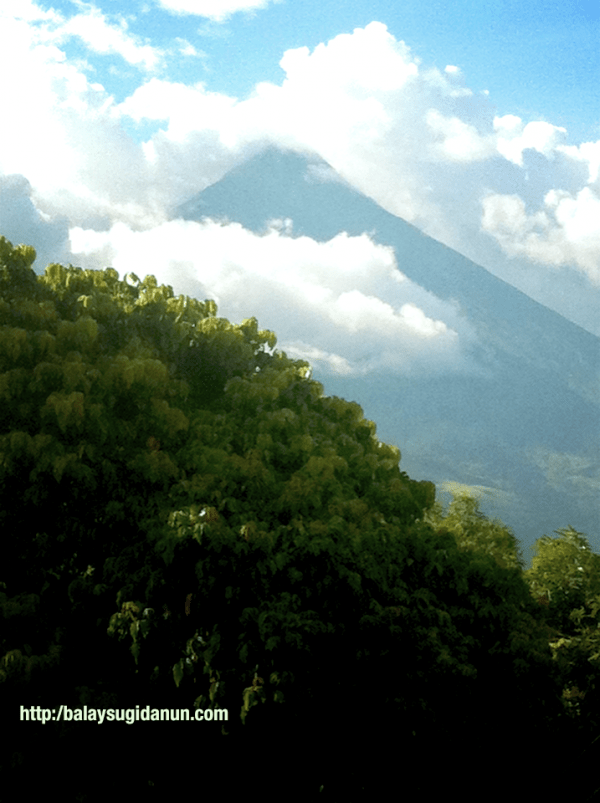 Mayon Volcano from Balay de la Rama, Brgy. Banyag, Daraga, Albay 