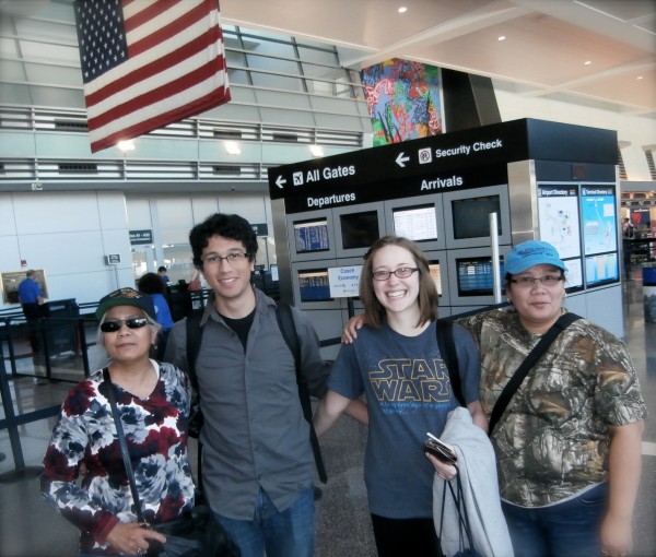 Ako, si Matthew, si Chelsea, kag si Inday sa Logan Airport.