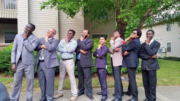 Wara lang. Pagkatapos kang amon gwadwasyon sa Clemson University, daw mga kandidato kami sa ‘Mr. World’ nga nag-pose sa atubang kang kamera. Sa tanan kanamon nga male ILEP scholars, indi gid manigar, ako ang pinakakuribod. 