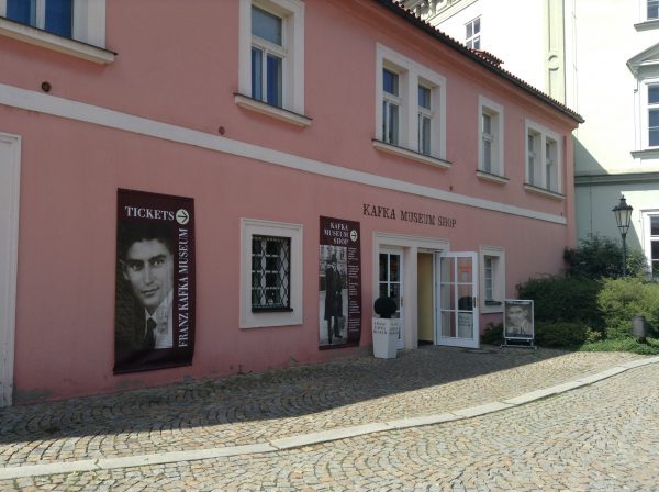 Litrato ni J.I.E. Teodoro.