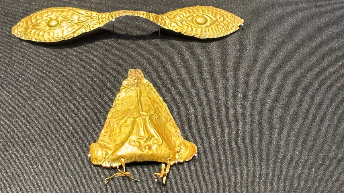 Sa Kamatayun, May Bulawan nga Maskara (Sa Oton Death&nbsp;Mask)